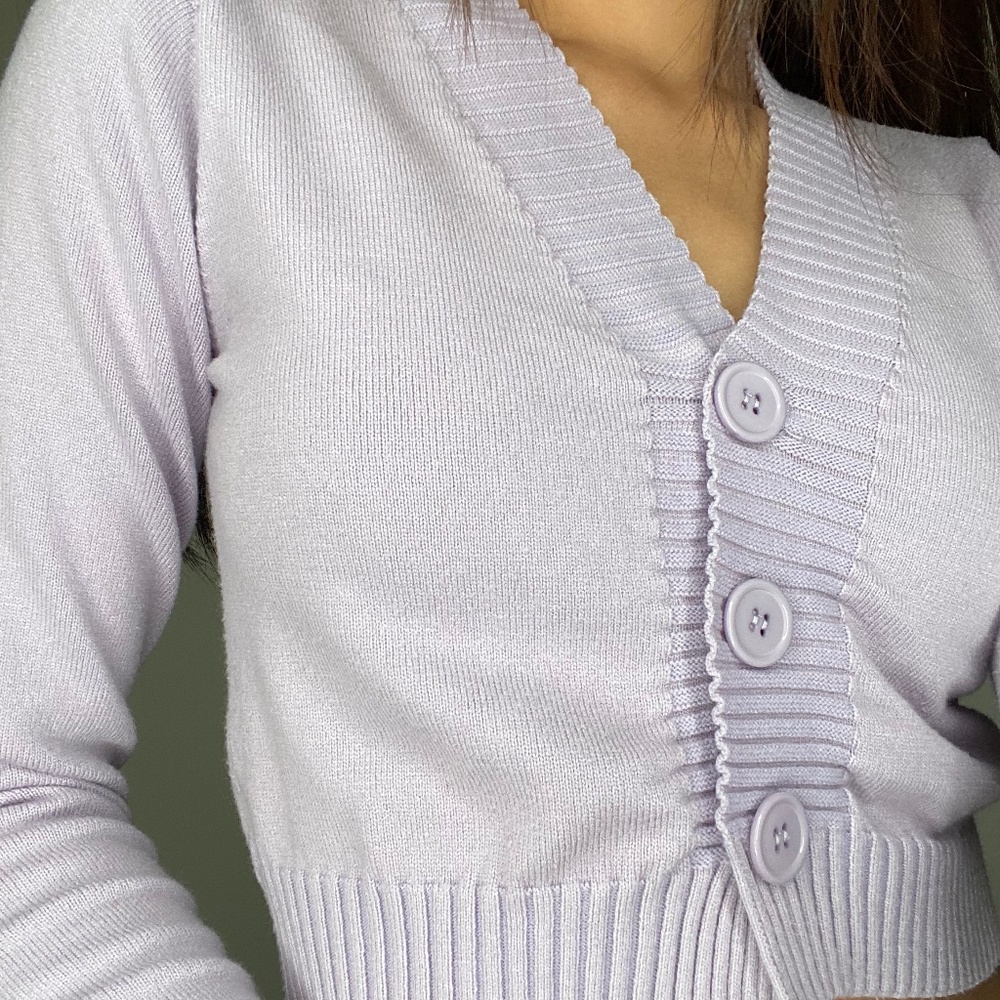 Women Classic Cropped Cardigan